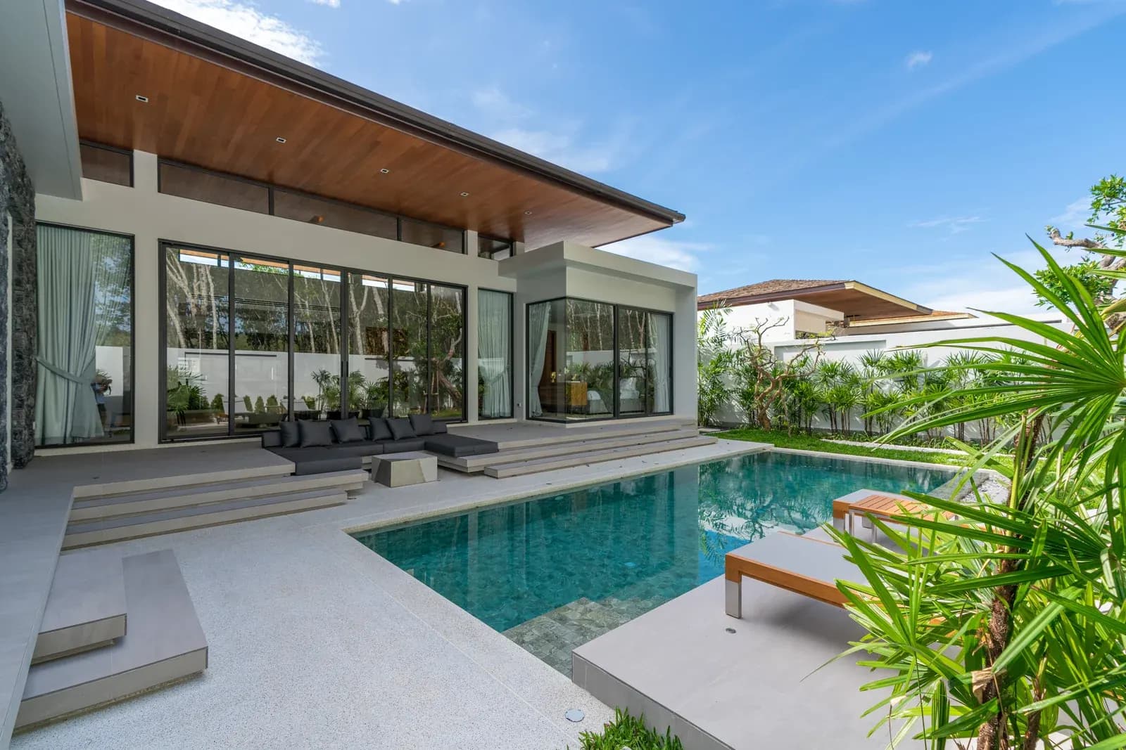 Botanica Modern Loft 2 — 2