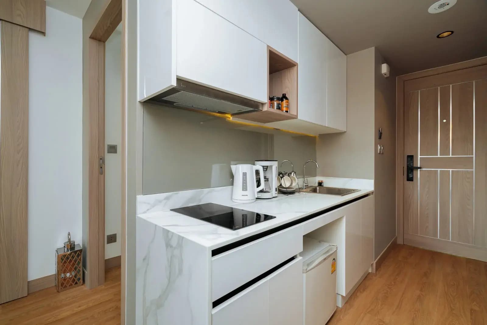 VIP Karon Seaview Condominium — 2